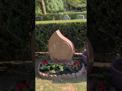 Whitney Houston’s Grave