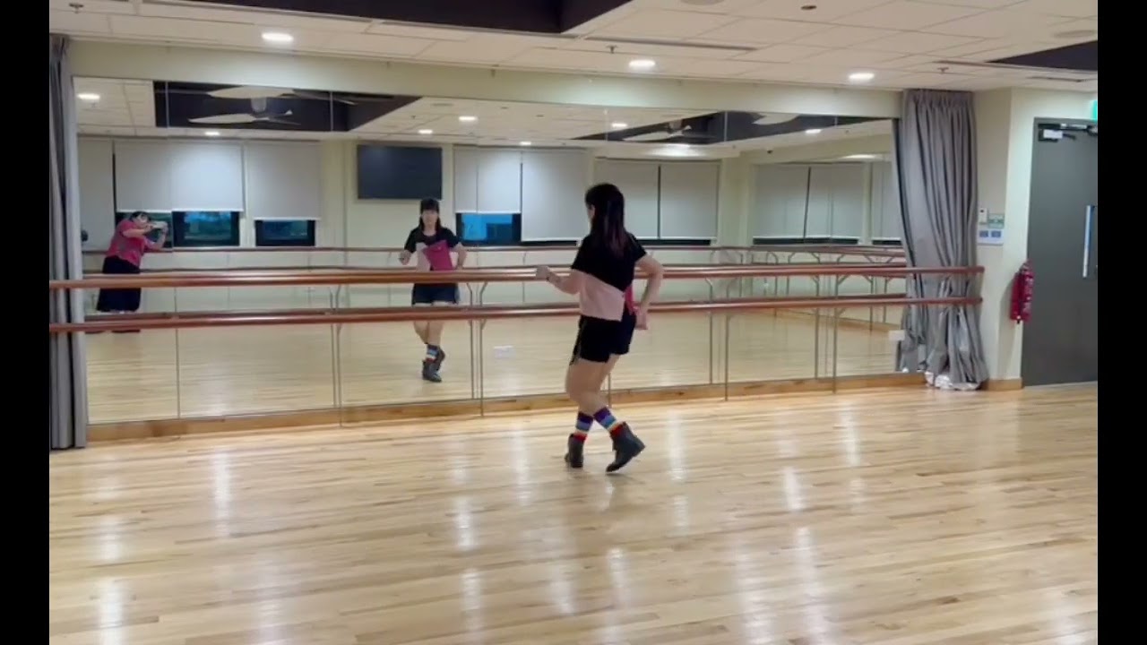 Don't Touch Me.                                  编舞者 : 邱月茹老师