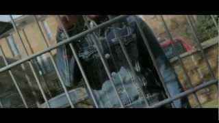 Fari Youngkingz - What Am I Official Net Video