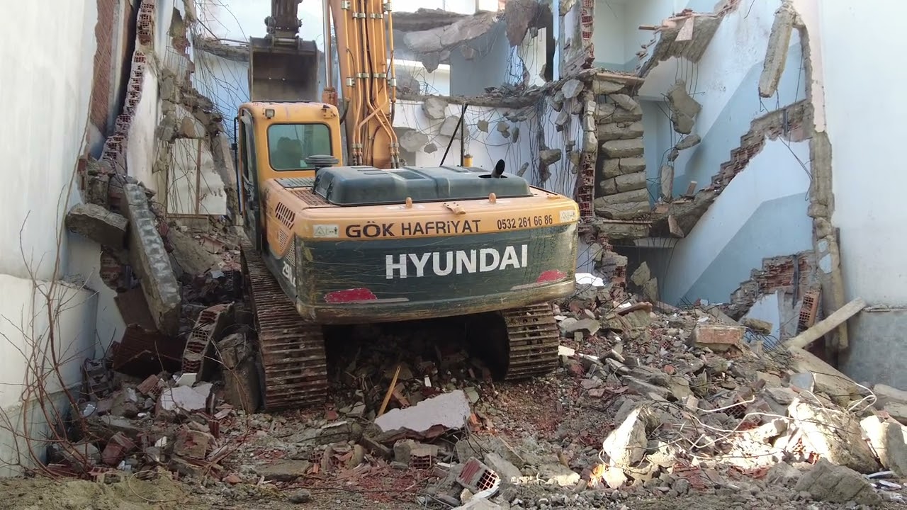 Building Demolition Hyundai Excavator Operator  work skill equipment machines