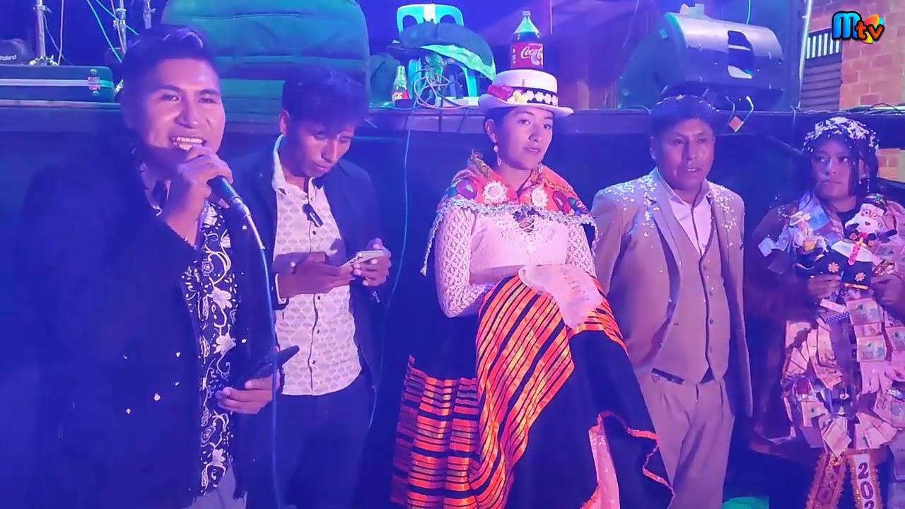 FELICIDADAES EN EL DIA DE TU GRADUACION  NATALIA TARQUI   DE PATE DE TU  TIO  IZMAEL Y VICTORIA.