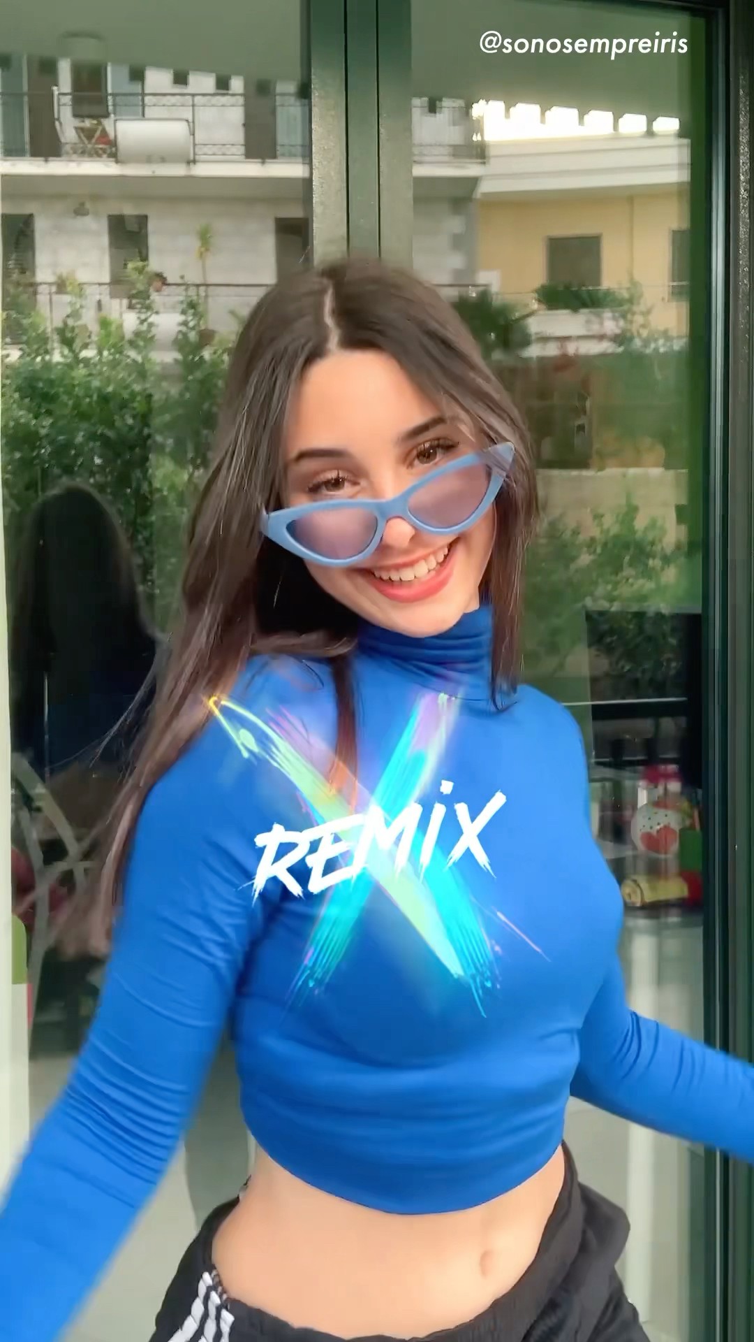 Plakata plakata ??❌ como ella lo mueve❗️