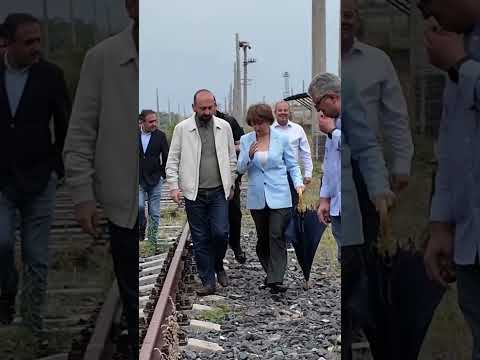 Դիվանագետներն այցելել են Գյումրի-Կարս երկաթգծի «Ախուրյան» կայարան