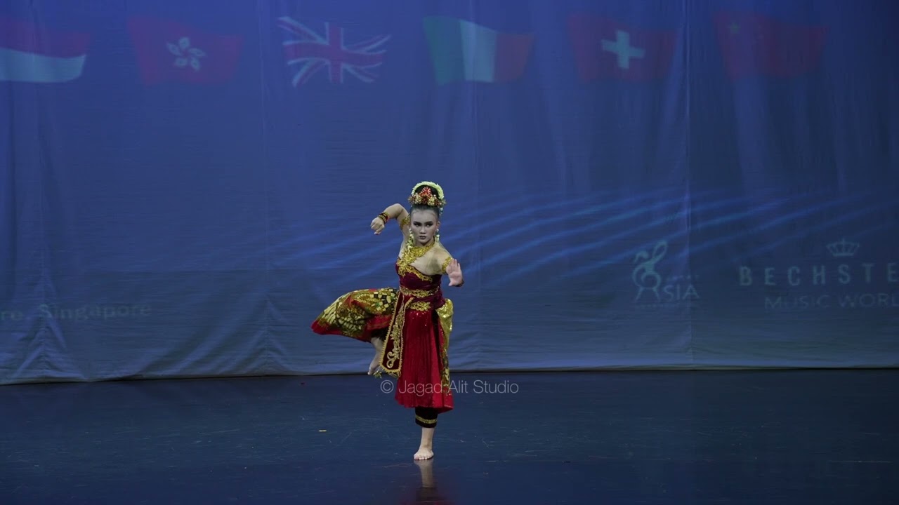 Tari Jaipong Niskala | 12th Asia Arts Festival 2025 Singapura | Almeira Rizkya attaining Gold Award