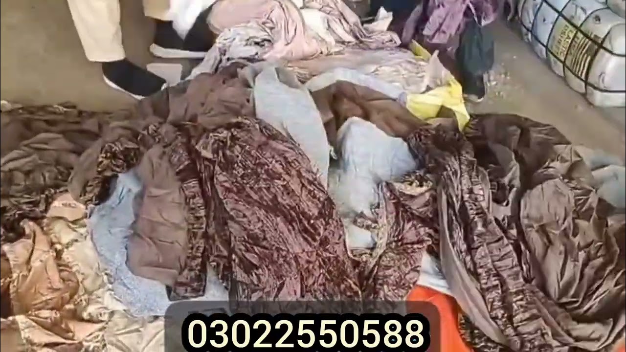 دبئی ویلویٹ پردے کا کھلا بنڈل 40 کلو کا بنڈل صرف 9000 روپے میں رابط کریں 03022550588