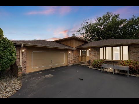 18416 Willow Avenue, Lansing, IL home video tour