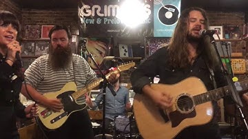 Brent Cobb featuring Nicole Atkins - Let The Rain Come Down (Grimey