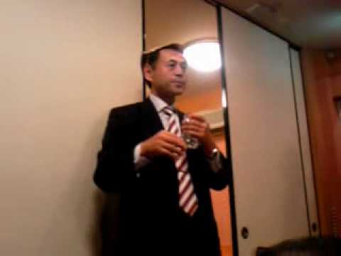 世界の山ちゃん、山本重雄会長の水をビールに変えるマジック! YouTube