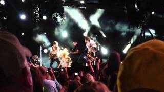 The Band Perry - Done (Live CMA Fest 2013)