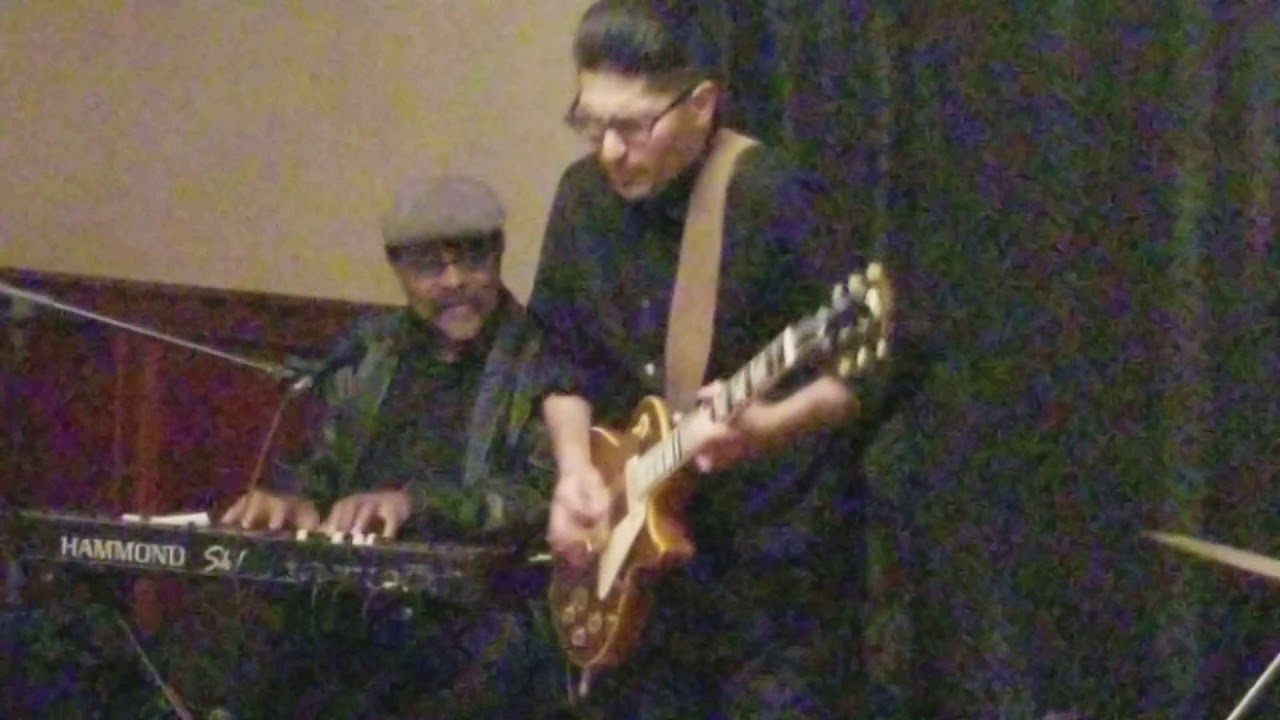 THE GEORGE DEZ BLUES BAND PERFORM THE SKY IS CRYING