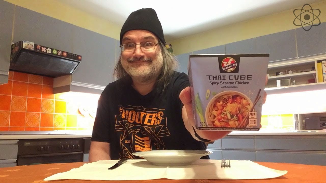 Social Thai Noodles with - Eating YouTube Joy Kernspieler - Cube: | Chicken Spicy #339 Sesame Kitchen