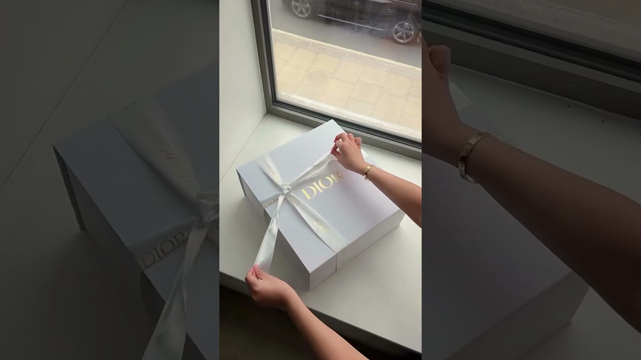 Unboxing the Dior Lady D-Lite Bag 💐 | Luxury Floral Dream 