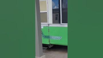 These are getting harder to find! Hard Sided Apache Pop Up Camper! Vintage.