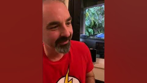 Dad guesses video game logos 🕹😂 (Compilation)