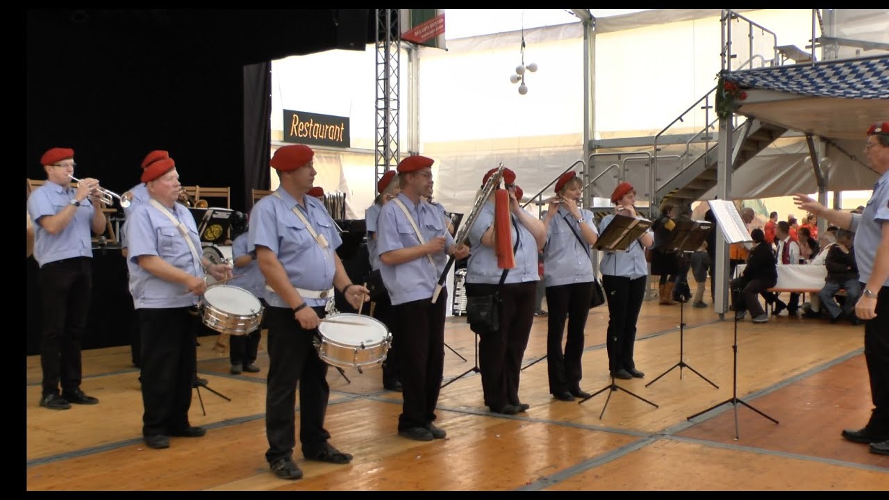 Warburg Oktoberfest, Spielmannszüge u.  Hühnerfarm in Nothfelden am 6. 10. 2013 von tubehorst1