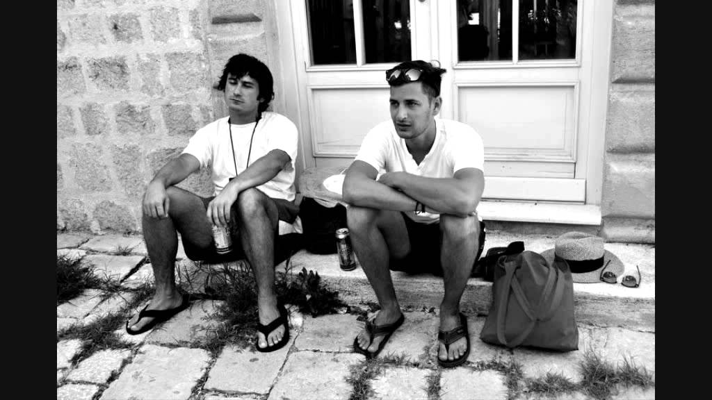 Shiny Lion And The Far Nipple - BabiliBabili Abused Blues