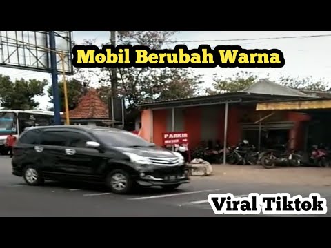 Mobil berubah warna