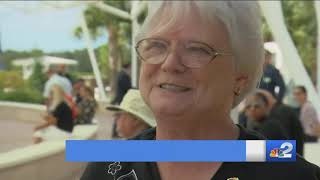 Hundreds of strangers show up for Naples veteran's funeral