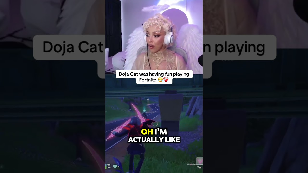 Doja Cat was having fun playing Fortnite 😂❤️‍🩹 