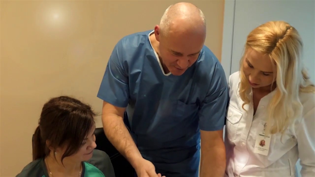 Ārsta vizītkarte: plastikas ķirurģe NONNA TOMIŠEVA