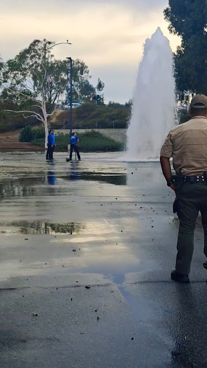 💧WATERFALL!💧💦💧