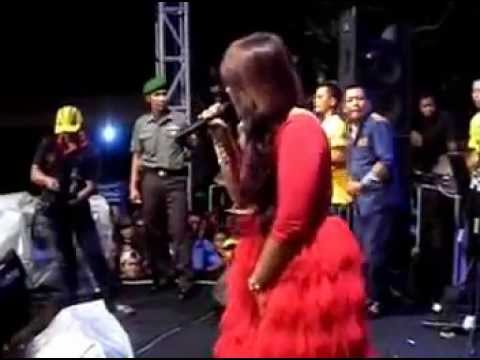 Edan Turun - New Pallapa Live Made Surabaya 2014