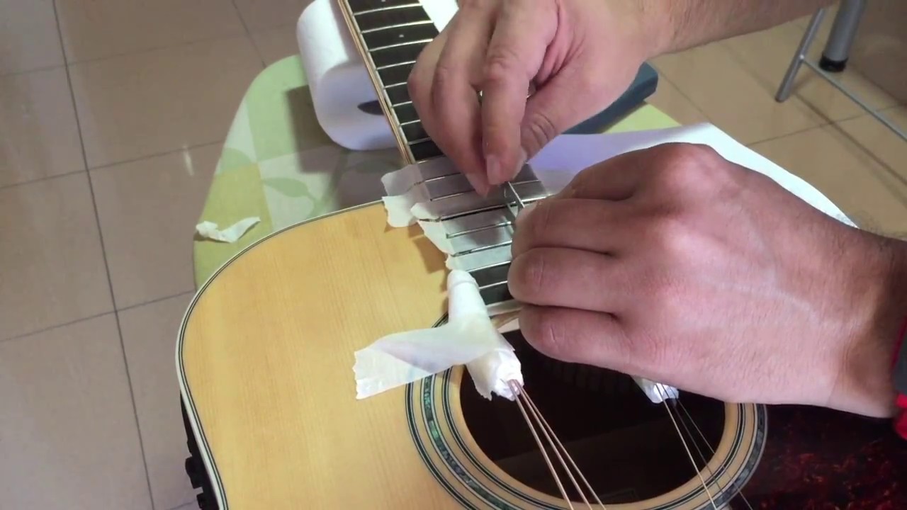 Nivelado de trastes altos y corrección de trasteo en guitarra acústica  (Luthier aficionado) - YouTube