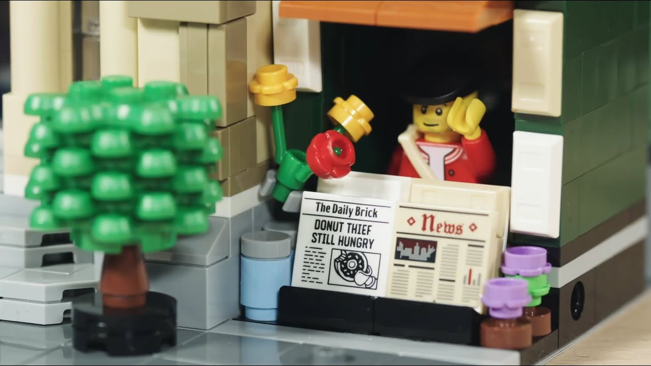 LEGO Modular Buildings Collection 10278 Police Station (2021)