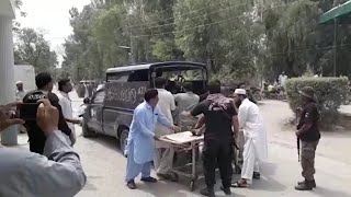 Dozens killed in suicide bomb attack in Pakistan