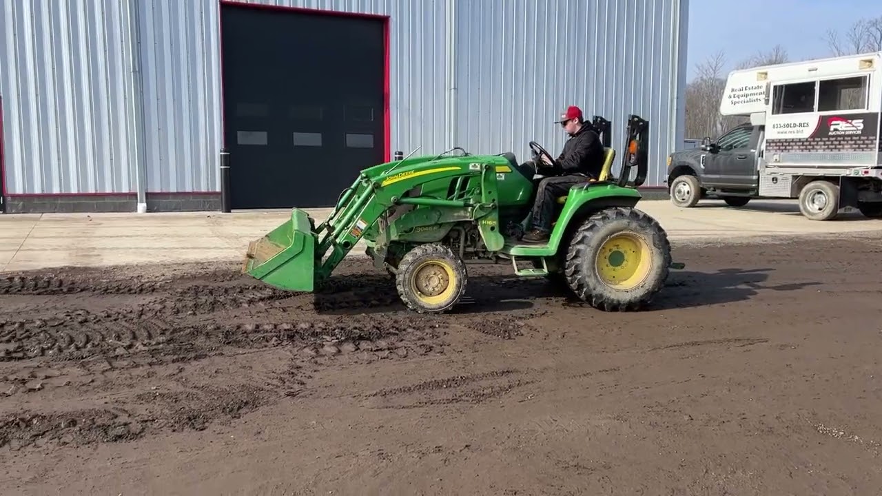 John Deere 3046R MFWD Tractor