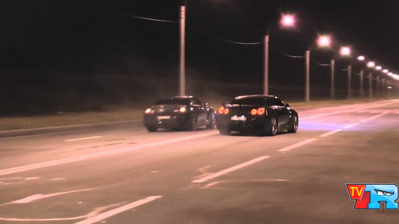 Nissan GT-R R35 AMS Stage 2 + Cobb + Akrapovic 700HP VS Nissan GT-R R35 ...