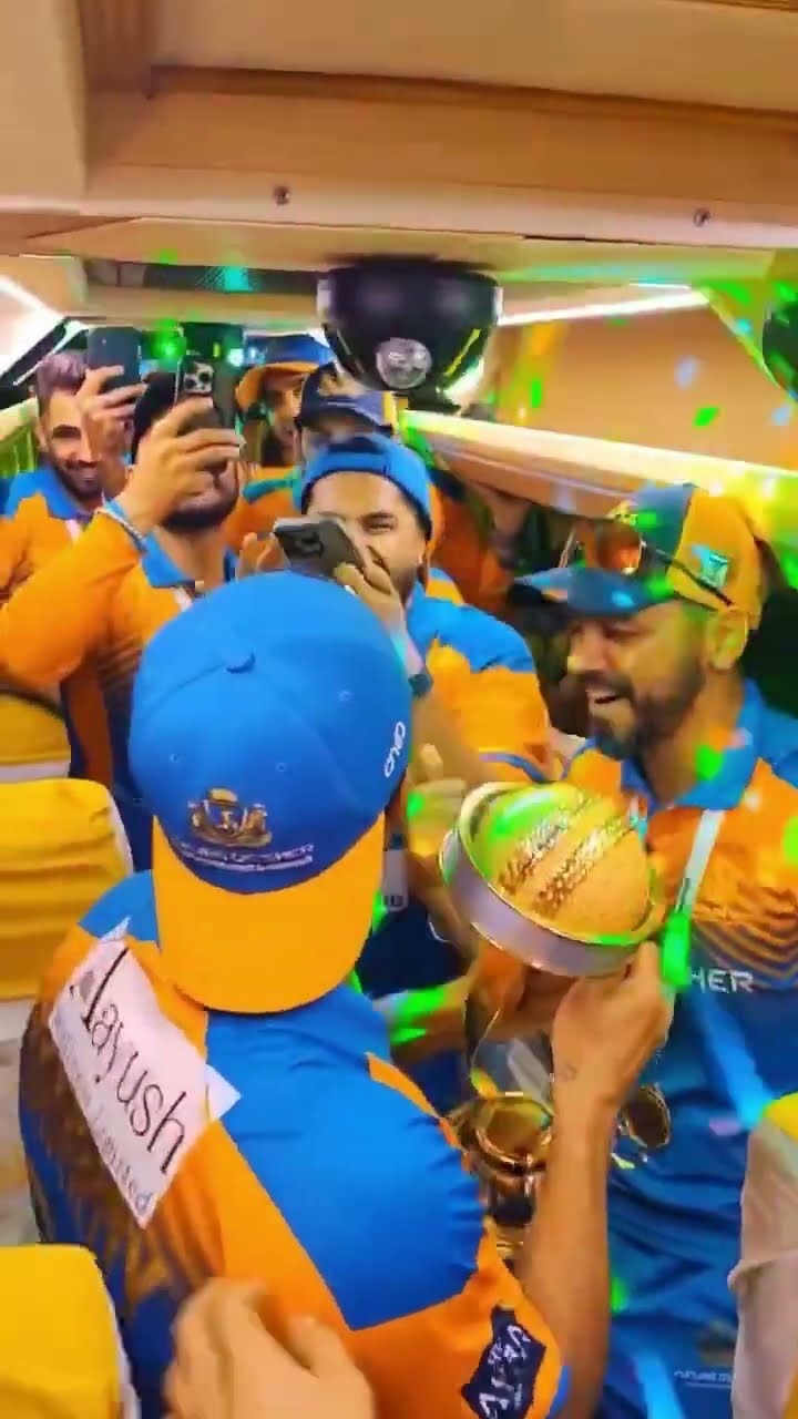 When the team vibes together, they win together! #tururuu
