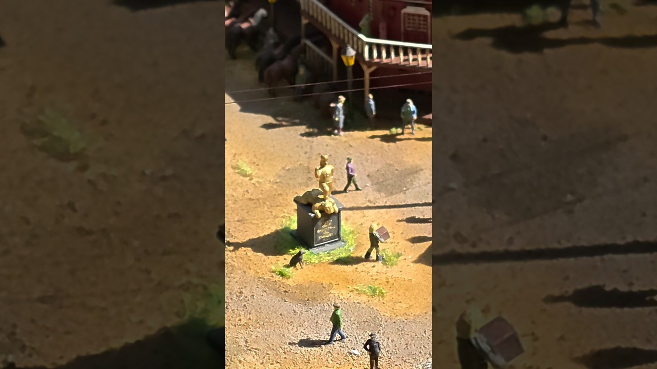 Bird’s-eye view of a Wild West town in N scale