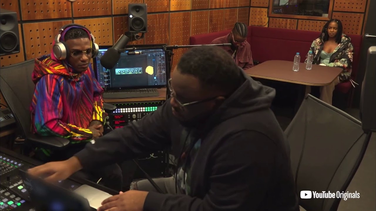 Wizkid freestyle in a studio with maleek berry
