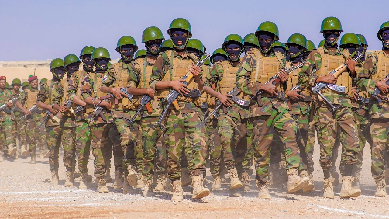 بروموا|اللواء الأول دفاع شبوة يحيي ذكرى14أكتوبر والذكرى الأولى لاستشهاد أركانه العقيد أحمد السليماني