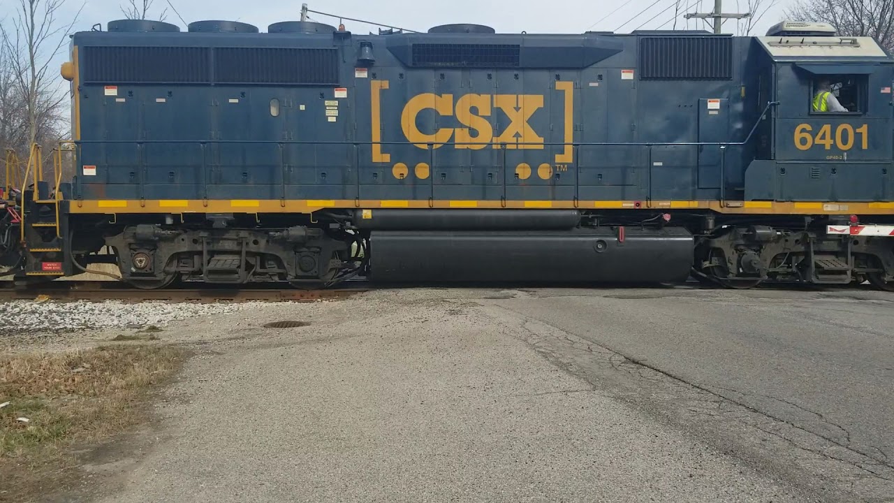 csx gp40-2 numbers 6401 and road slug numbers 2234