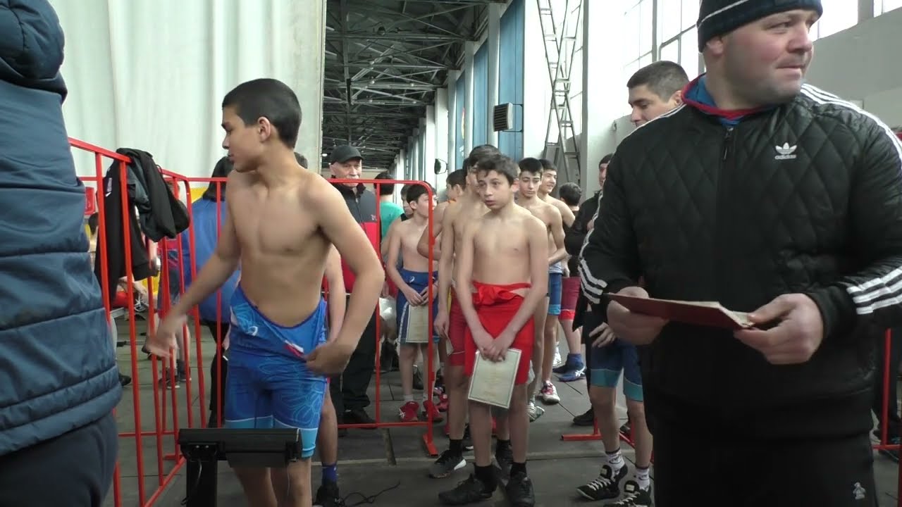 Взвешивание юношей до 16 лет на Первенстве РСО-Алании.