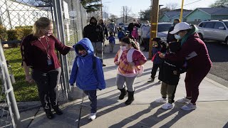 How Houston-area school districts are responding to Gov. Abbott’s mask mandate