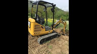 Caterpillar 301.7d + Iveco 175/24 ( Carico camion & on board )