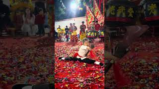 5-Year-Old Huang Zijuns Adorable Playdate With Guan Dao In Maoming