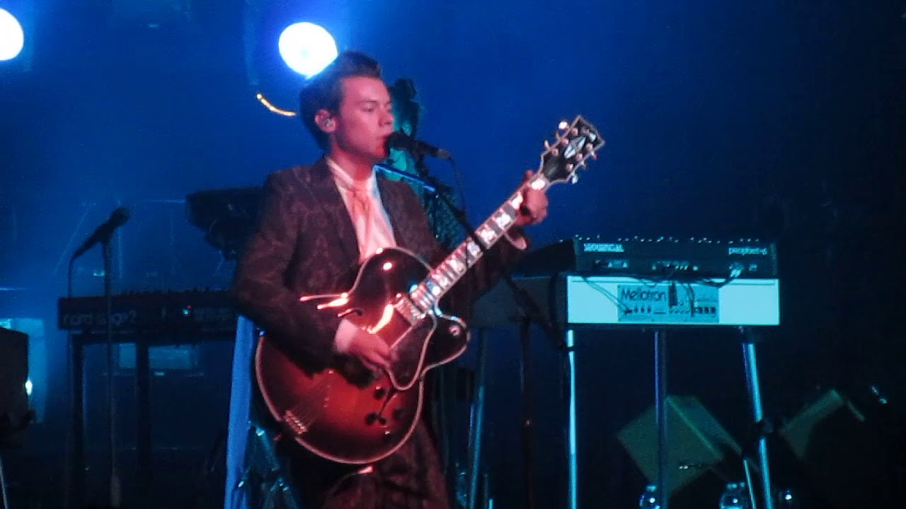 Harry Styles - Just A Little Bit of Your Heart - Nashville