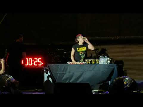 Video thumbnail: Kobayashi eating tacos at Sobroso Fest in Albuquerque, New Mexico (April 29, 2018)