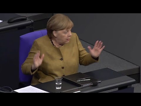 Angela Merkel forgets to wear her mask