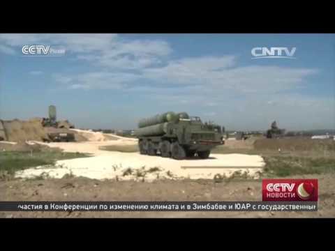 На российской авиабазе Хмеймим в Сирии заступила на боевое дежурство зенитно-ракетная система С-400