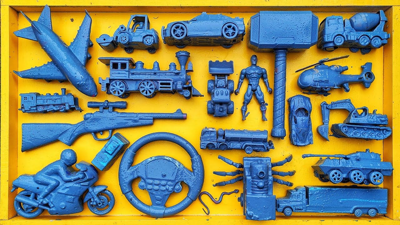 Membersihkan Mainan Mobil Balap, Truk Molen, Kereta Api, Tank Baja, Bus Telolet, Pesawat, Excavator.