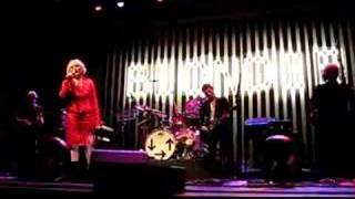 Blondie - Pretty Baby (Live) (06/17/08) chords