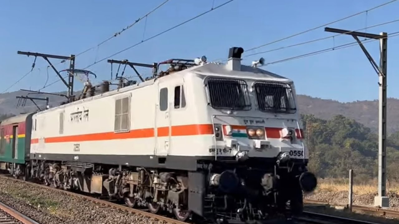 India's First Superfast Train DECCAN QUEEN EXPRESS ! INDIA'S FIRST