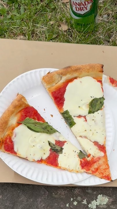 ya-don-t-eat-pizza-with-fork-and-knife-nyc-pizza-foodie-actor