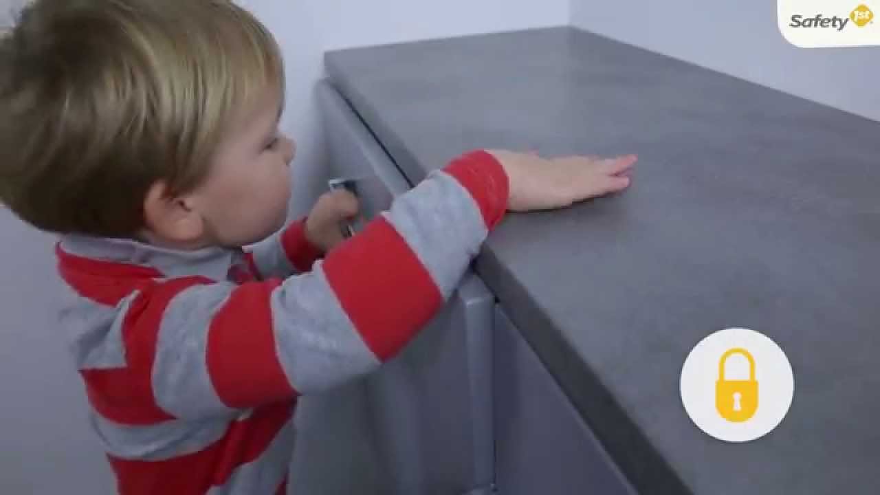 Safety 1st How To Use Drawer Locks Safety Accessory Youtube
