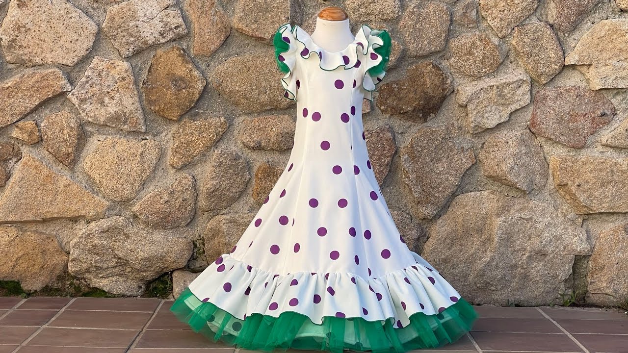 Vestido flamenca de nejas con vuelo de niña.